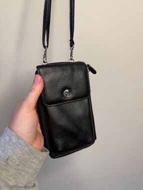 Black Leather Men’s Crossbody Phone Pouch with Strap